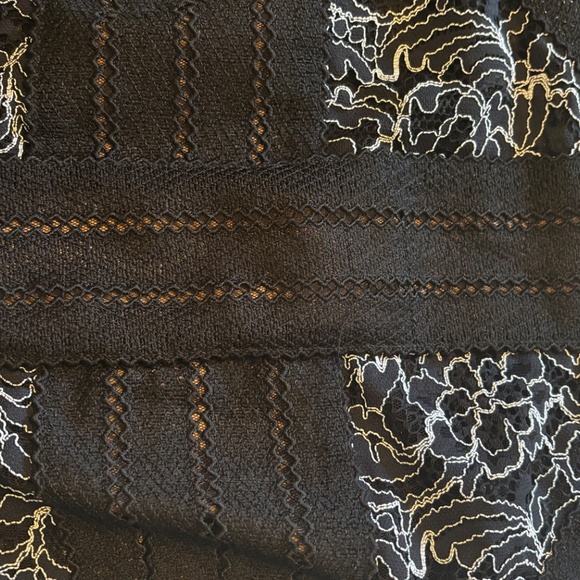 Tasha Cocktail Dress in Black & White - Picture 2 of 6